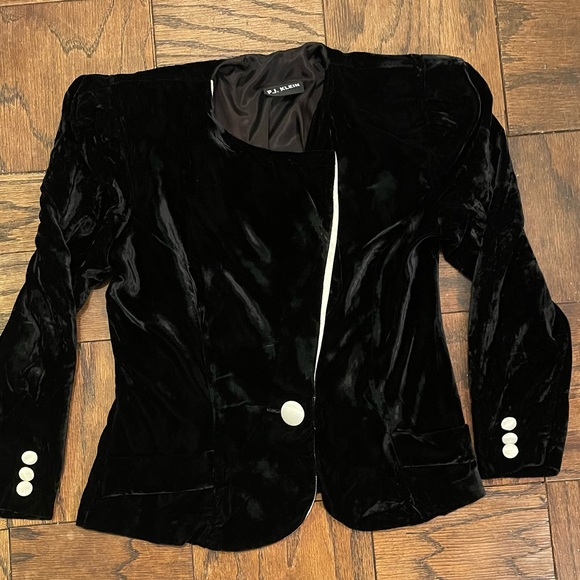 Black Velvet outfit. PJ Klein Jacket/Coldwater Creek pants. - Picture 1 of 6